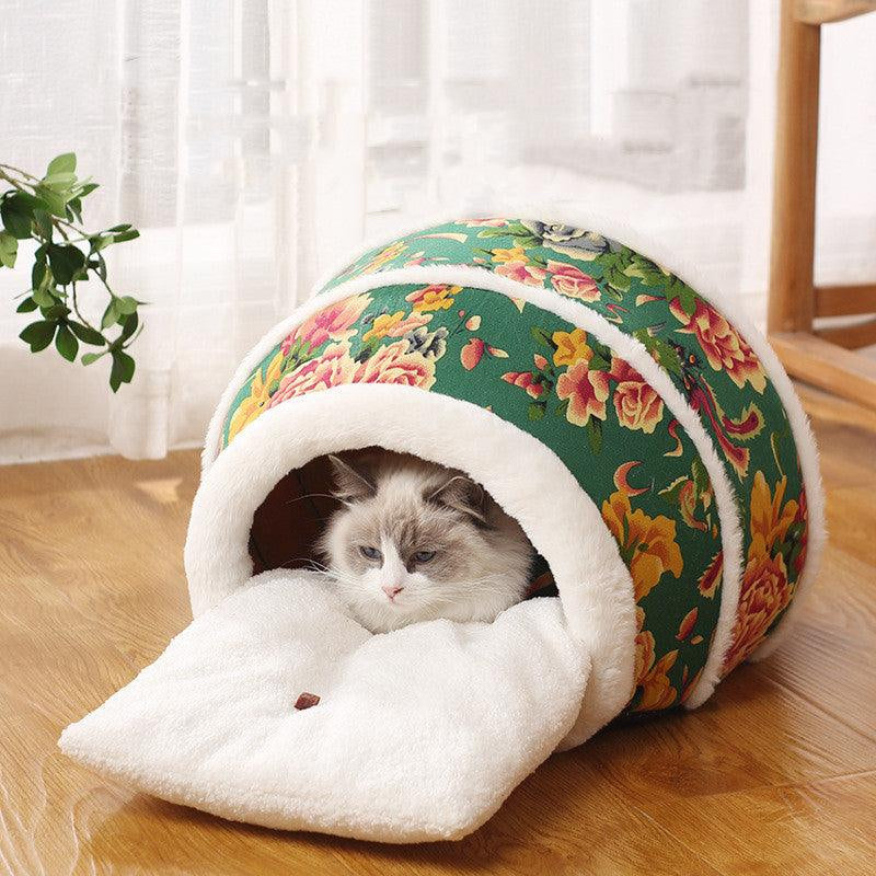 Cozy Cat Cave - Plush and Warm Hideaway for Cats and Kittens